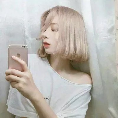 伤痕累累